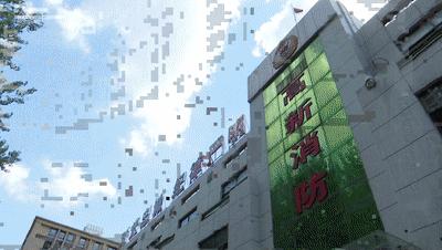 DƬ